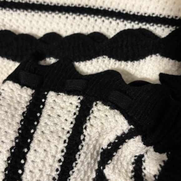 Summer knitted beach skirt - Picture 4 of 4